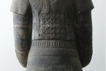 中国ビンテージ　特大!!  堂々とした立ち姿で威厳を感じさせる兵馬俑の象(焼物、オブジェ、将軍俑?、置物、ディスプレイ、店舗什器、ヴィンテージ)(R-075812)