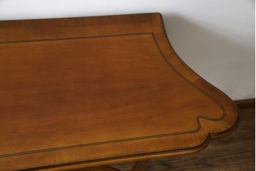 中古　美品　イタリア高級家具　メデア(Medea)　クラシカルな佇まいと特徴あるデザインが素敵なサイドテーブル(コンソールテーブル、花台、飾り台)(定価約35万円)(R-075824)