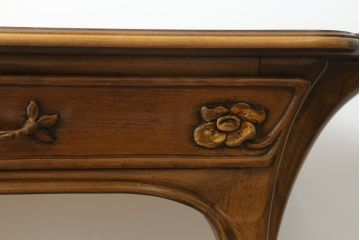 中古　イタリア高級家具　メデア(Medea)　クラシカルな佇まいと華やかな意匠が素敵なドレッサー(鏡台、化粧台、ミラー)(定価約55万円)(R-075825)
