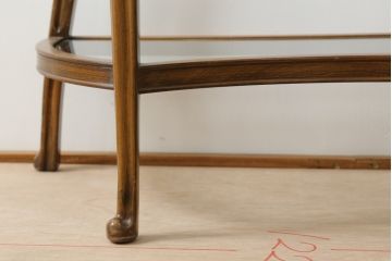 中古　イタリア高級家具　メデア(Medea)　クラシカルな佇まいと華やかな意匠が素敵なドレッサー(鏡台、化粧台、ミラー)(定価約55万円)(R-075825)