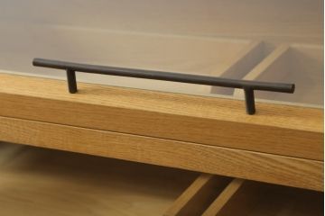 中古　オーク材　スタイリッシュな佇まいが魅力的な照明付きショーケース(ガラスケース、収納ケース、飾り棚、陳列棚、店舗什器)(R-075829)
