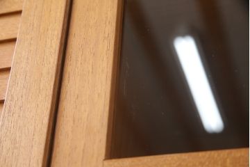 和製ビンテージ　国産　職人手造り　北欧デザイン　チーク材　ナチュラルテイストな空間におすすめのカップボード(食器棚、収納棚、戸棚、キャビネット、ヴィンテージ)(R-075830)