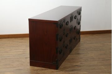 中古　美品　岩谷堂箪笥　深みのある色合いと重厚な金具が美しいサイドボード(和箪笥、収納たんす、整理タンス、サイドチェスト、引き出し)(R-075832)