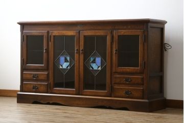 中古　美品　えぞ民芸家具　ステンドグラス入りの扉がアクセントになるサイドボード(収納棚、戸棚、サイドキャビネット、リビングボード)(R-075835)