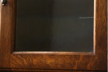 中古　美品　えぞ民芸家具　ステンドグラス入りの扉がアクセントになるサイドボード(収納棚、戸棚、サイドキャビネット、リビングボード)(R-075835)