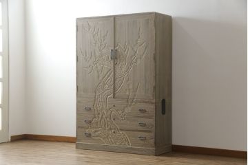 中古　美品!!　会津松本(會津松本)　東西館　桂鳳作　ダイナミックな彫刻入りの総桐箪笥(並厚、総桐たんす、着物箪笥、衣装箪笥、整理タンス、収納たんす、和箪笥、引き出し)(定価約170万円)(R-075836)