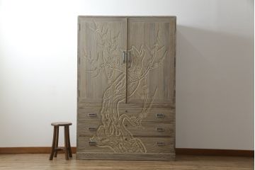 中古　美品!!　会津松本(會津松本)　東西館　桂鳳作　ダイナミックな彫刻入りの総桐箪笥(並厚、総桐たんす、着物箪笥、衣装箪笥、整理タンス、収納たんす、和箪笥、引き出し)(定価約170万円)(R-075836)
