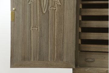 中古　美品!!　会津松本(會津松本)　東西館　桂鳳作　ダイナミックな彫刻入りの総桐箪笥(並厚、総桐たんす、着物箪笥、衣装箪笥、整理タンス、収納たんす、和箪笥、引き出し)(定価約170万円)(R-075836)
