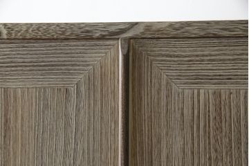 中古　美品!!　会津松本(會津松本)　東西館　桂鳳作　ダイナミックな彫刻入りの総桐箪笥(並厚、総桐たんす、着物箪笥、衣装箪笥、整理タンス、収納たんす、和箪笥、引き出し)(定価約170万円)(R-075836)