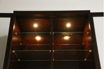 中古　美品　岩谷堂箪笥　シックな佇まいが魅力的なキャビネット(飾り棚、収納棚、戸棚)(R-075837)