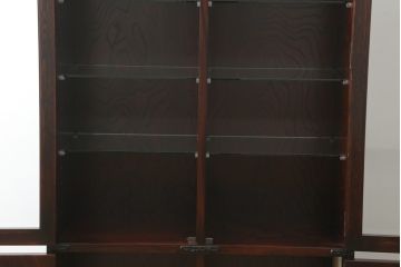 中古　美品　岩谷堂箪笥　シックな佇まいが魅力的なキャビネット(飾り棚、収納棚、戸棚)(R-075837)
