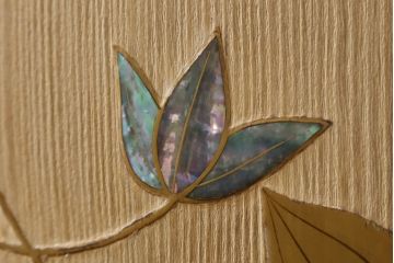 中古　高級品!!　蒔絵入り　上品な佇まいで和の空間を引き立てる総桐箪笥(並厚、総桐たんす、衣装箪笥、着物箪笥、収納タンス、和タンス、引き出し)(定価約230万円)(R-075838)