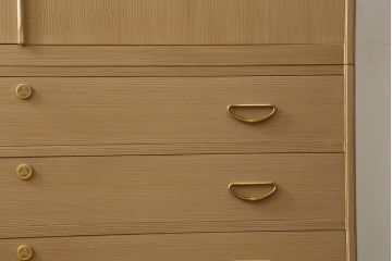 中古　高級品!!　蒔絵入り　上品な佇まいで和の空間を引き立てる総桐箪笥(並厚、総桐たんす、衣装箪笥、着物箪笥、収納タンス、和タンス、引き出し)(定価約230万円)(R-075838)