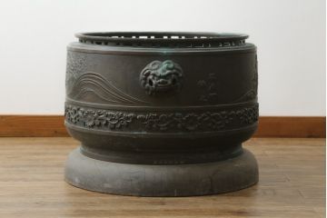 昭和四年　塩原 鋳之　古銅特大火鉢　上手物　約60kg(御鋳物師、手あぶり、鉢カバー、昭和4年、1929年)(R-075840)