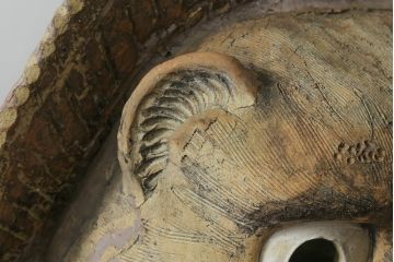 時代物　信楽焼　特大144cm　素朴な質感が味わい深い狸の置物(たぬき、タヌキ、オブジェ)(R-075842)