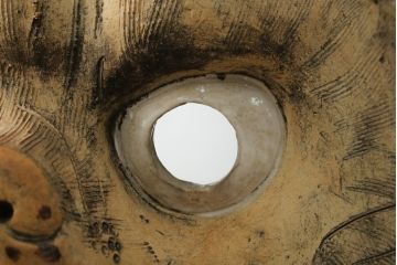 時代物　信楽焼　特大144cm　素朴な質感が味わい深い狸の置物(たぬき、タヌキ、オブジェ)(R-075842)