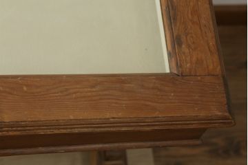 イギリスビンテージ　パイン材　しっかりした脚のデザインが個性的なショーケース(ガラスケース、ディスプレイケース、飾り棚、店舗什器、英国、ヴィンテージ)(R-075843)