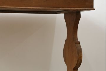 イギリスビンテージ　パイン材　しっかりした脚のデザインが個性的なショーケース(ガラスケース、ディスプレイケース、飾り棚、店舗什器、英国、ヴィンテージ)(R-075843)