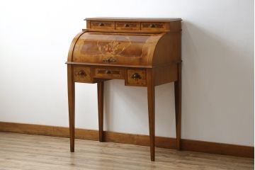 中古　象嵌(マーケットリー)入りのシリンダートップライティングビューロー(ワークデスク、簿記机、引き出し、在宅用、在宅ワーク用)(R-075846)