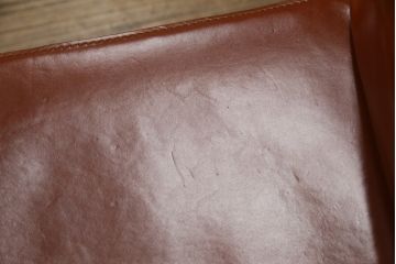 中古　Cassina(カッシーナ)　413　CAB(キャブ)　MARIO BELLINI(マリオベリーニ)　本革(レザー)　シンプルモダンな空間づくりに活躍するアームチェア(ダイニングチェア、椅子、イス)(定価約41万8千円)(R-075848)