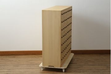 和製ビンテージ　国産　職人手造り　引き出し56杯!　小物整理に活躍してくれる上品な総桐薬箪笥(小物収納、総桐箪笥、総桐たんす、整理箪笥、チェスト、ヴィンテージ)(R-075850)