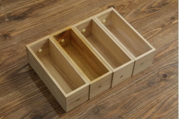 和製ビンテージ　国産　職人手造り　引き出し56杯!　小物整理に活躍してくれる上品な総桐薬箪笥(小物収納、総桐箪笥、総桐たんす、整理箪笥、チェスト、ヴィンテージ)(R-075850)