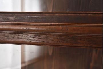 和製アンティーク　大正ロマン　桑材　当時物のガラスがレトロな雰囲気を醸し出す小振りな三面ガラスケース(ショーケース、収納棚、陳列棚)(R-075853)