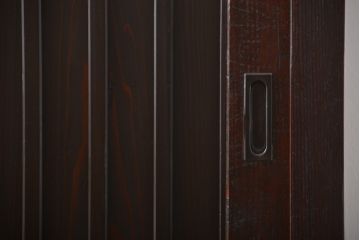 和製アンティーク　当店リメイク　六尺　使い込まれた風合いが魅力的な脚付き水屋箪笥サイドボード(サイドキャビネット、収納棚、戸棚)(R-075855)