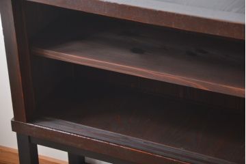 和製アンティーク　当店リメイク　六尺　使い込まれた風合いが魅力的な脚付き水屋箪笥サイドボード(サイドキャビネット、収納棚、戸棚)(R-075855)