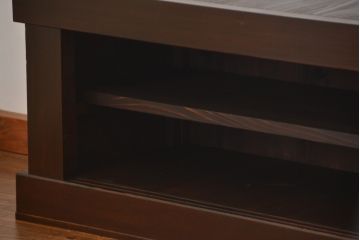和製アンティーク　 特大!!　和モダンな空間にも馴染む九尺幅の重厚な水屋箪笥ローボード(テレビボード、テレビ台、リビングボード、サイドボード、収納棚、戸棚)(R-075857)