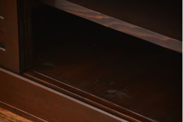 和製アンティーク　 特大!!　和モダンな空間にも馴染む九尺幅の重厚な水屋箪笥ローボード(テレビボード、テレビ台、リビングボード、サイドボード、収納棚、戸棚)(R-075857)