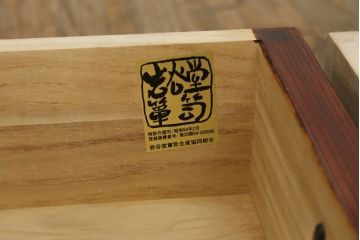 中古　美品　伝統民芸家具　迫力のある杢目が魅力的な岩谷堂箪笥サイドボード(引き出し、収納棚、戸棚、サイドキャビネット)(R-075864)