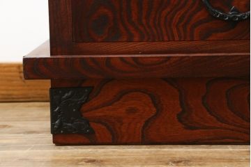 中古　美品　伝統民芸家具　迫力のある杢目が魅力的な岩谷堂箪笥サイドボード(引き出し、収納棚、戸棚、サイドキャビネット)(R-075864)