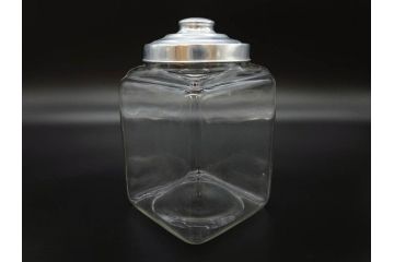 アンティーク雑貨　当時物　デッドストック　アルミ蓋　レトロな雰囲気を醸し出すガラス瓶3個セット(角型、角瓶、キャニスター、ガラスビン、菓子瓶、硝子、フタ付き)(R-075866)