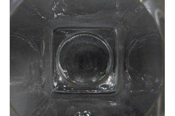 アンティーク雑貨　当時物　デッドストック　アルミ蓋　レトロな雰囲気を醸し出すガラス瓶3個セット(角型、角瓶、キャニスター、ガラスビン、菓子瓶、硝子、フタ付き)(R-075866)
