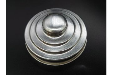 アンティーク雑貨　当時物　デッドストック　アルミ蓋　レトロな雰囲気を醸し出すガラス瓶3個セット(角型、角瓶、キャニスター、ガラスビン、菓子瓶、硝子、フタ付き)(R-075866)