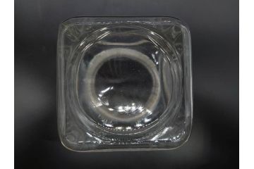 アンティーク雑貨　当時物　デッドストック　アルミ蓋　レトロな雰囲気を醸し出すガラス瓶3個セット(角型、角瓶、キャニスター、ガラスビン、菓子瓶、硝子、フタ付き)(R-075867)