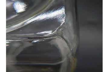 アンティーク雑貨　当時物　デッドストック　アルミ蓋　レトロな雰囲気を醸し出すガラス瓶3個セット(角型、角瓶、キャニスター、ガラスビン、菓子瓶、硝子、フタ付き)(R-075867)