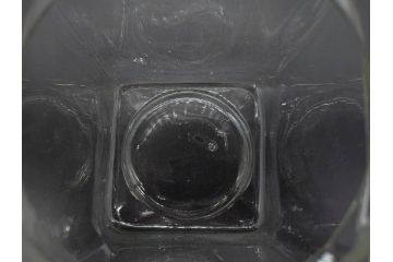 アンティーク雑貨　当時物　デッドストック　アルミ蓋　レトロな雰囲気を醸し出すガラス瓶3個セット(角型、角瓶、キャニスター、ガラスビン、菓子瓶、硝子、フタ付き)(R-075867)