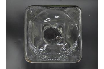 アンティーク雑貨　当時物　デッドストック　アルミ蓋　大・中・小　お洒落なディスプレイが叶うレトロなガラス瓶3個セット(角型、角瓶、キャニスター、ガラスビン、菓子瓶、硝子、フタ付き)(R-075868)