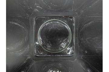 アンティーク雑貨　当時物　デッドストック　アルミ蓋　大・中・小　お洒落なディスプレイが叶うレトロなガラス瓶3個セット(角型、角瓶、キャニスター、ガラスビン、菓子瓶、硝子、フタ付き)(R-075868)