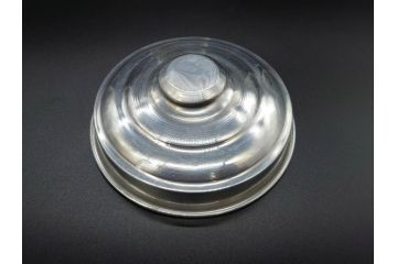 アンティーク雑貨　当時物　デッドストック　アルミ蓋　レトロな雰囲気を醸し出すガラス瓶3個セット(角型、角瓶、キャニスター、ガラスビン、菓子瓶、硝子、フタ付き)(R-075869)