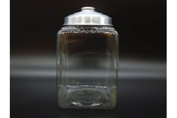 アンティーク雑貨　当時物　デッドストック　アルミ蓋　レトロな雰囲気を醸し出すガラス瓶3個セット(角型、角瓶、キャニスター、ガラスビン、菓子瓶、硝子、フタ付き)(R-075870)