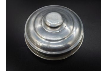 アンティーク雑貨　当時物　デッドストック　アルミ蓋　レトロな雰囲気を醸し出すガラス瓶3個セット(角型、角瓶、キャニスター、ガラスビン、菓子瓶、硝子、フタ付き)(R-075870)