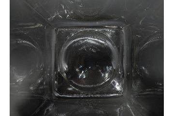 アンティーク雑貨　当時物　デッドストック　アルミ蓋　レトロな雰囲気を醸し出すガラス瓶3個セット(角型、角瓶、キャニスター、ガラスビン、菓子瓶、硝子、フタ付き)(R-075870)