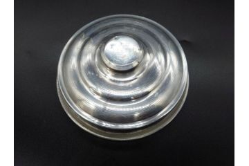 アンティーク雑貨　当時物　デッドストック　アルミ蓋　レトロな雰囲気を醸し出すガラス瓶3個セット(角型、角瓶、キャニスター、ガラスビン、菓子瓶、硝子、フタ付き)(R-075870)