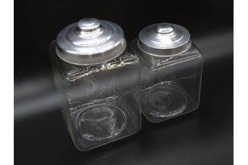 アンティーク雑貨　当時物　デッドストック　アルミ蓋　大・小　お洒落なディスプレイが叶うレトロなガラス瓶2個セット(角型、角瓶、キャニスター、ガラスビン、菓子瓶、硝子、フタ付き)(R-075871)