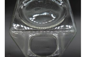 アンティーク雑貨　当時物　デッドストック　アルミ蓋　大・小　お洒落なディスプレイが叶うレトロなガラス瓶2個セット(角型、角瓶、キャニスター、ガラスビン、菓子瓶、硝子、フタ付き)(R-075871)
