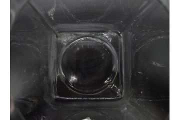 アンティーク雑貨　当時物　デッドストック　アルミ蓋　レトロな雰囲気を醸し出すガラス瓶3個セット(角型、角瓶、キャニスター、ガラスビン、菓子瓶、硝子、フタ付き)(R-075872)