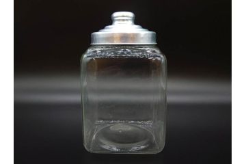 アンティーク雑貨　当時物　デッドストック　アルミ蓋　レトロな雰囲気を醸し出すガラス瓶3個セット(角型、角瓶、キャニスター、ガラスビン、菓子瓶、硝子、フタ付き)(R-075872)
